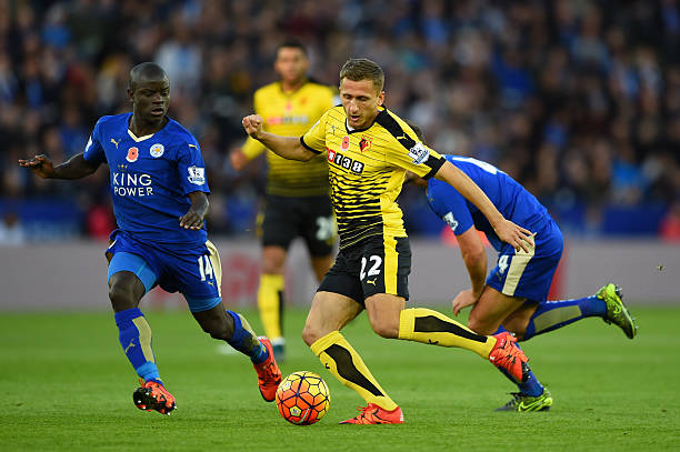 中稳步前行 中稳步前行