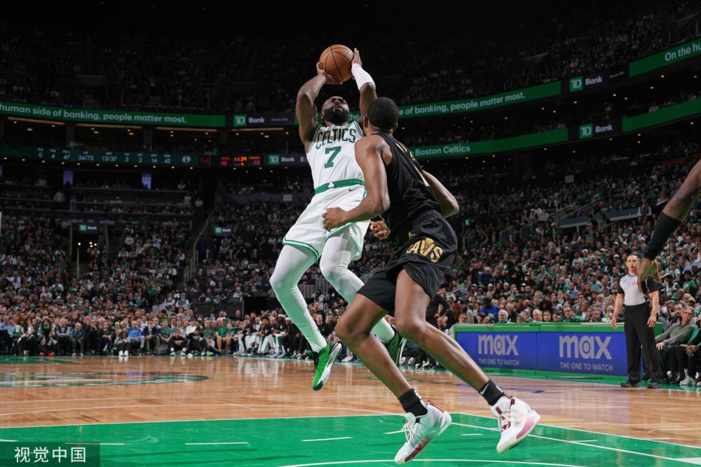 激烈竞争中 激烈竞争中